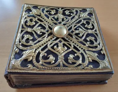 Abdulmesiani - handwritten book by Levan Chaganava